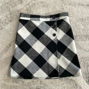 Loft black-and-white plaid skirt